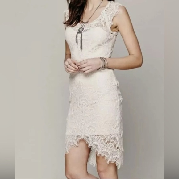 Free People Intimately Peekaboo Ivory Lace Hi-Low Slip Sheath Dress Small - Picture 2 of 15